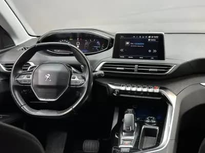 Vendo Peugeot 3008 2020 - 20100 EUR, 142000 km - AUTO.MOTO.pt