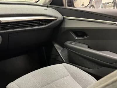 Vendo Renault Mégane E-Tech 2022 - 23890 EUR, 69000 km - AUTO.MOTO.pt