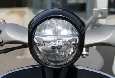 Sell Piaggio Vespa 2013 - 11000 EUR, 2700 km - AUTO.MOTO.pt