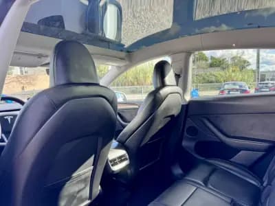 Vendo Tesla Model Y 2022 - 39990 EUR, 59000 km - AUTO.MOTO.pt