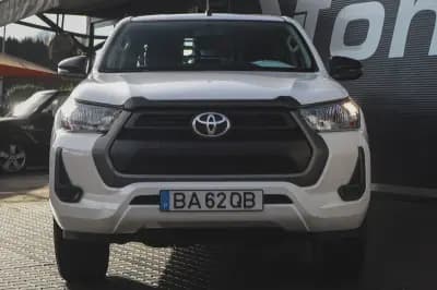 Sell Toyota Hilux 2023 - 44900 EUR, 17280 km - AUTO.MOTO.pt