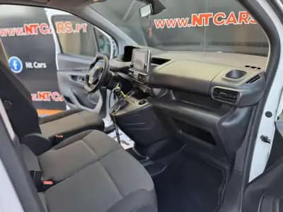 Vendo Peugeot Partner 2022 - 13900 EUR, 118623 km - AUTO.MOTO.pt