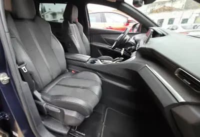 Vendo Peugeot 5008 2019 - 17990 EUR, 131000 km - AUTO.MOTO.pt