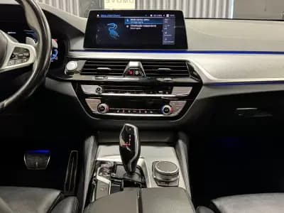 Vendo BMW 530 2020 - 31990 EUR, 120000 km - AUTO.MOTO.pt