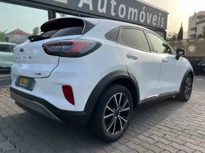 Vendo Ford Puma 2021 - 19900 EUR, 92370 km - AUTO.MOTO.pt