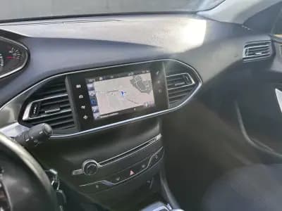 Sell Peugeot 308 SW 2016 - 8900 EUR, 200000 km - AUTO.MOTO.pt