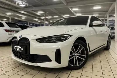 Sell BMW i4 2022 - 37000 EUR, 54000 km - AUTO.MOTO.pt