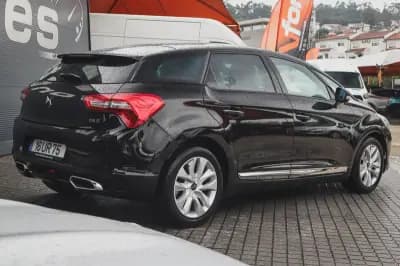 Vendo DS DS5 2018 - 16880 EUR, 136800 km - AUTO.MOTO.pt