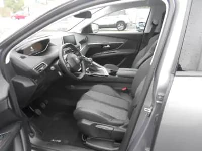 Sell Peugeot 3008 2019 - 19500 EUR, 66067 km - AUTO.MOTO.pt