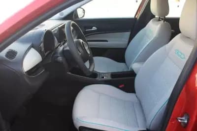 Vendo Fiat 600e 2023 - 29980 EUR, 7039 km - AUTO.MOTO.pt