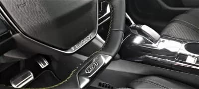 Sell Peugeot e-208 2020 - 19900 EUR, 40352 km - AUTO.MOTO.pt