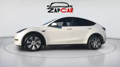 Sell Tesla Model Y 2023 - 31900 EUR, 42638 km - AUTO.MOTO.pt