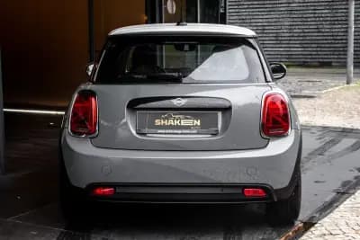 Vendo MINI 2021 - 17980 EUR, 78086 km - AUTO.MOTO.pt