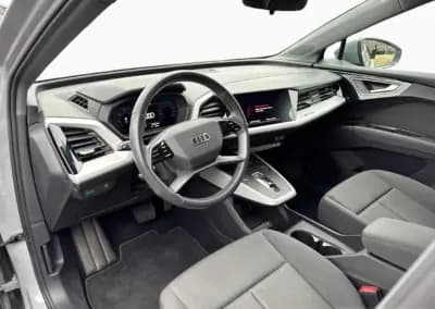 Vendo Audi Q4 e-tron 2021 - 24500 EUR, 42000 km - AUTO.MOTO.pt