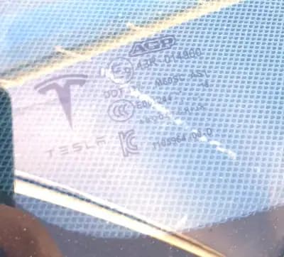 Vendo Tesla Model X 2019 - 59990 EUR, 179000 km - AUTO.MOTO.pt