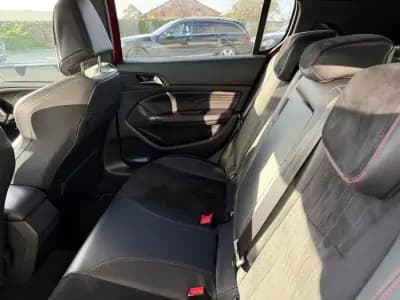 Sell Peugeot 308 2015 - 19500 EUR, 120000 km - AUTO.MOTO.pt