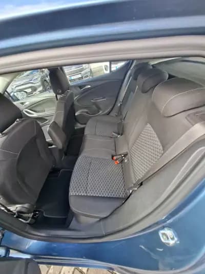 Vendo Opel Astra 2017 - 13000 EUR, 99950 km - AUTO.MOTO.pt