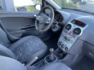 Vendo Opel Corsa 2013 - 9750 EUR, 171082 km - AUTO.MOTO.pt
