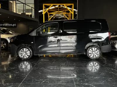 Sell Peugeot Partner 2021 - 14990 EUR, 108700 km - AUTO.MOTO.pt