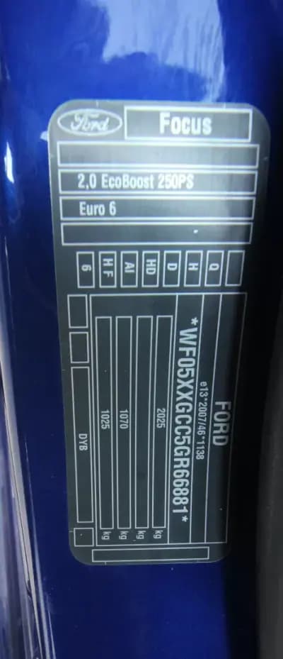Vendo Ford Focus 2016 - 17990 EUR, 194500 km - AUTO.MOTO.pt