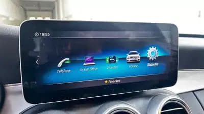 Vendo Mercedes-Benz C 300 2021 - 27500 EUR, 201000 km - AUTO.MOTO.pt