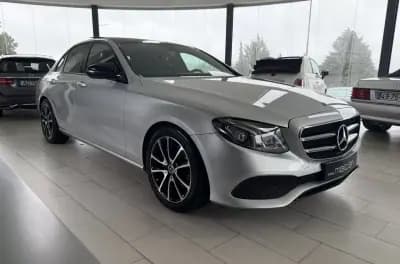 Vendo Mercedes-Benz E 220 2020 - 37900 EUR, 84701 km - AUTO.MOTO.pt