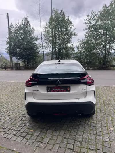 Vendo Citroën C4 2023 - 21500 EUR, 141295 km - AUTO.MOTO.pt
