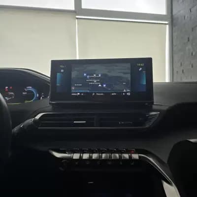 Sell Peugeot 3008 2021 - 23890 EUR, 56218 km - AUTO.MOTO.pt