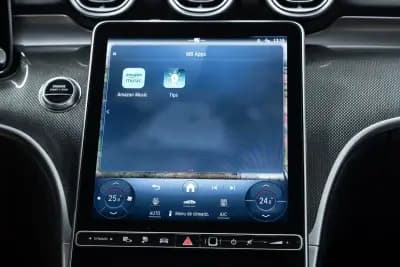 Vendo Mercedes-Benz C 300 2022 - 42950 EUR, 63000 km - AUTO.MOTO.pt