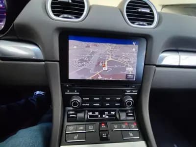 Vendo Porsche 718 Boxster 2019 - 64900 EUR, 68000 km - AUTO.MOTO.pt