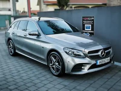 Vendo Mercedes-Benz C 300 2020 - 28950 EUR, 166000 km - AUTO.MOTO.pt