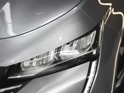 Vendo Peugeot 308 2024 - 26990 EUR, 16000 km - AUTO.MOTO.pt