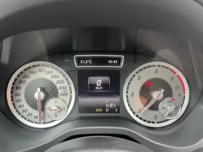 Vendo Mercedes-Benz A 180 2014 - 14900 EUR, 166678 km - AUTO.MOTO.pt