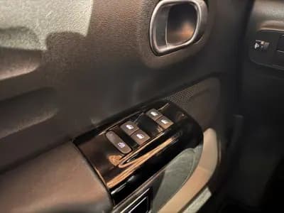 Vendo Citroën C3 2021 - 14750 EUR, 70231 km - AUTO.MOTO.pt