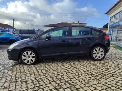 Vendo Citroën C4 2005 - 3290 EUR, 249000 km - AUTO.MOTO.pt