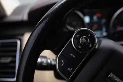 Sell Land Rover Range Rover Sport 2016 - 39900 EUR, 116000 km - AUTO.MOTO.pt