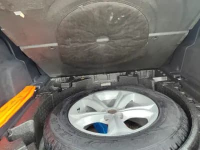 Vendo Land Rover Discovery Sport 2015 - 17490 EUR, 146000 km - AUTO.MOTO.pt