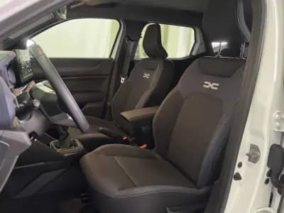 Sell Dacia Duster 2025 - 26950 EUR, 9499 km - AUTO.MOTO.pt