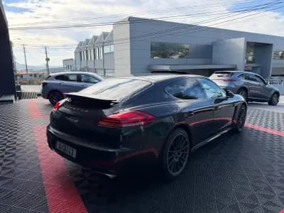 Sell Porsche Panamera 2014 - 47900 EUR, 123000 km - AUTO.MOTO.pt