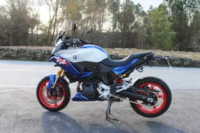 Sell BMW F 900 XR 2025 - 15800 EUR, 100 km - AUTO.MOTO.pt