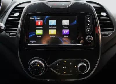 Sell Renault Captur 2015 - 12990 EUR, 130000 km - AUTO.MOTO.pt