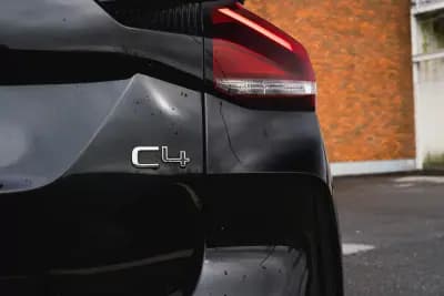 Vendo Citroën C4 2022 - 16950 EUR, 81250 km - AUTO.MOTO.pt