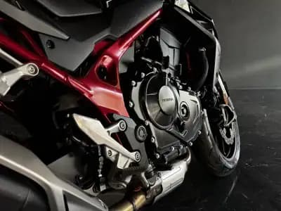 Vendo mota Honda Hornet 2023 - 7250 EUR, 2800 km - AUTO.MOTO.pt