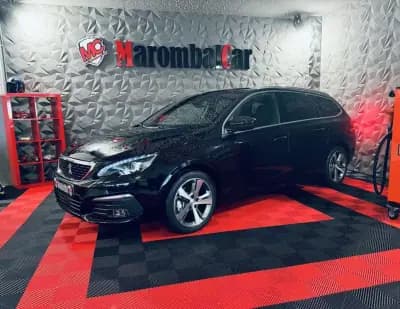 Vendo Peugeot 308 2020 - 23990 EUR, 32813 km - AUTO.MOTO.pt