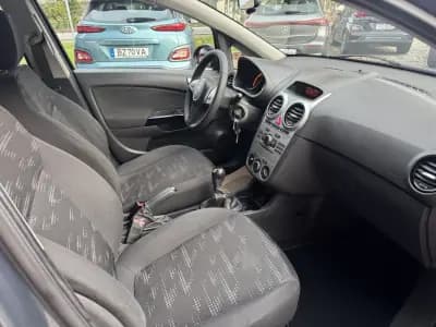 Vendo Opel Corsa 2013 - 7750 EUR, 122000 km - AUTO.MOTO.pt