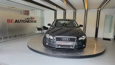 Vendo Audi A4 2011 - 13900 EUR, 186139 km - AUTO.MOTO.pt