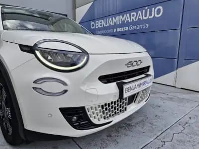 Vendo Fiat 600 2025 - 25750 EUR, 11200 km - AUTO.MOTO.pt