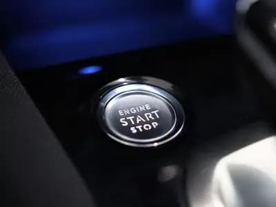 Sell Peugeot 5008 2020 - 23900 EUR, 135000 km - AUTO.MOTO.pt