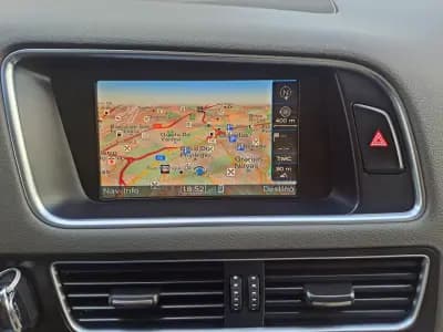 Vendo Audi Q5 2011 - 17500 EUR, 175000 km - AUTO.MOTO.pt