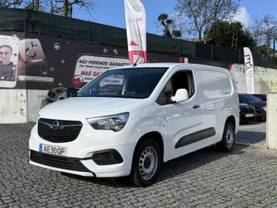 Vendo Opel Combo 2020 - 12500 EUR, 173787 km - AUTO.MOTO.pt